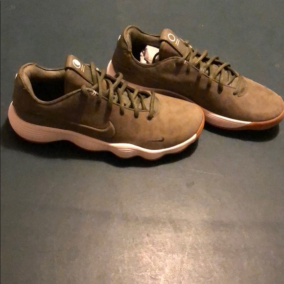 (Sold) Nike Hyperdunk 2017 Low Olive Gum - Picture 6 of 7